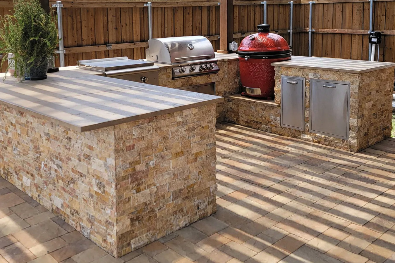 Outdoor kitchen masonry